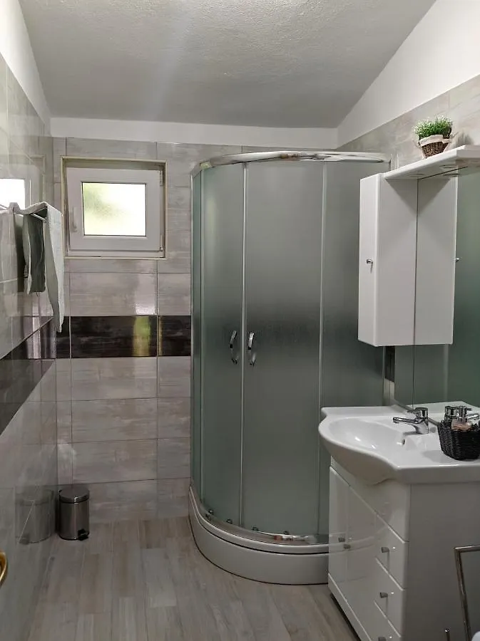Apartmani Veki Krusevo  0*, Krusevo (Zadar) Croatia