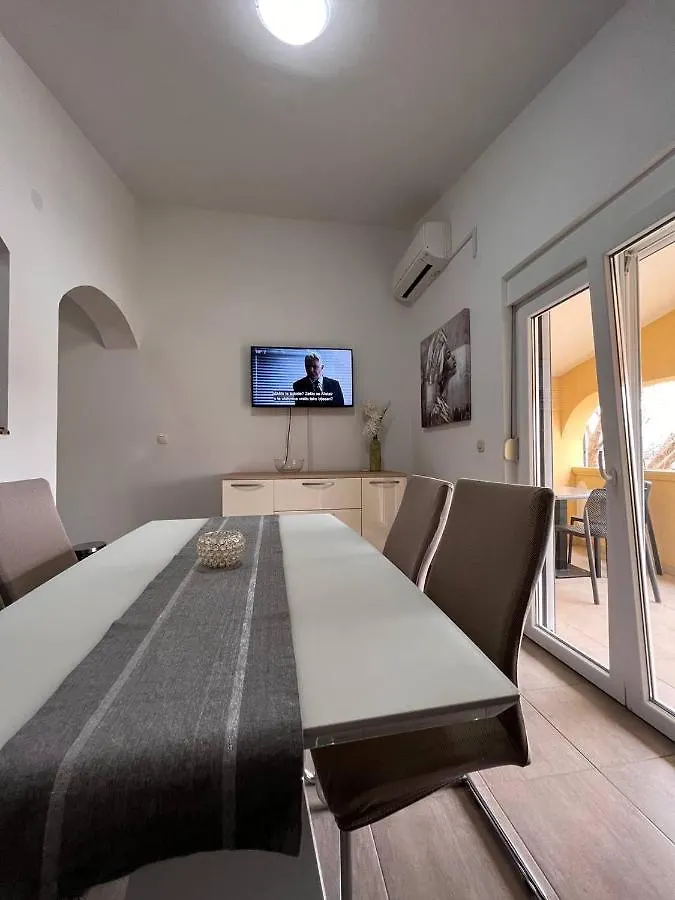 Apartmani Veki Krusevo  Croatia